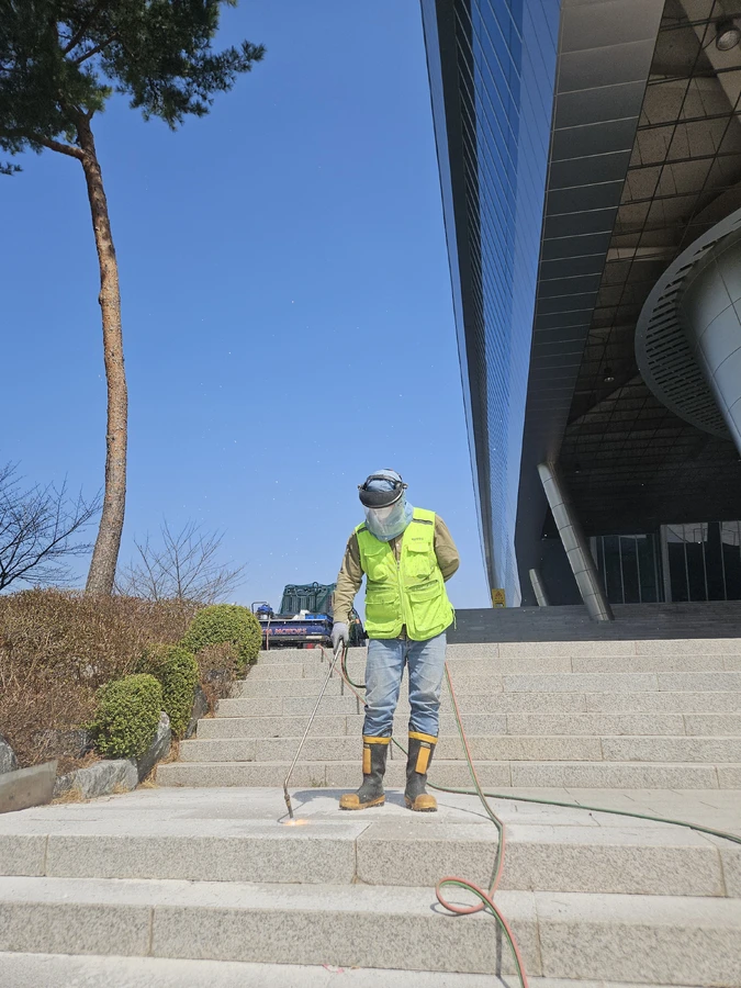 대리석버너구이 관련 화강석미끄럼방지 시공 사례